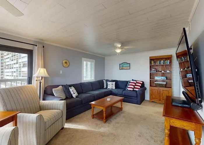 Stunning Ocean-front And Ocean-view With Pools And Sports Courts