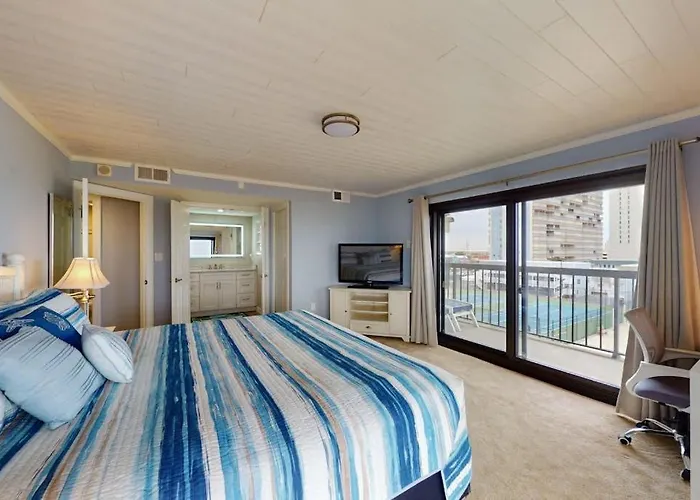 Stunning Ocean-front And Ocean-view With Pools And Sports Courts Ocean City