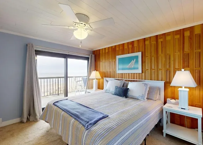 Holiday home Stunning Ocean-front And Ocean-view With Pools And Sports Courts Ocean City