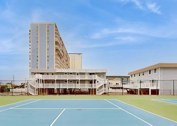 Stunning Ocean-front And Ocean-view With Pools And Sports Courts * Ocean City
