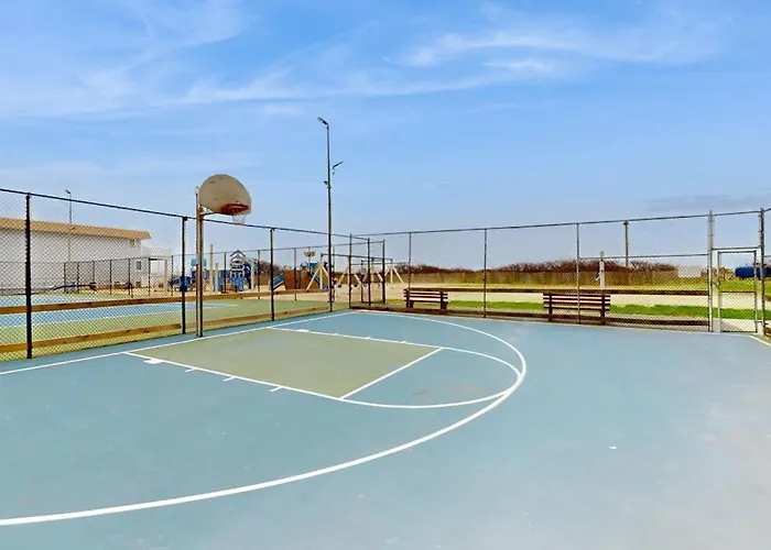Stunning Ocean-front And Ocean-view With Pools And Sports Courts Holiday home Ocean City