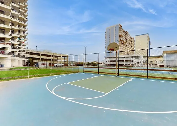 Stunning Ocean-front And Ocean-view With Pools And Sports Courts Holiday home Ocean City