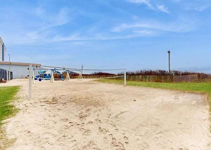 Stunning Ocean-front And Ocean-view With Pools And Sports Courts Ocean City