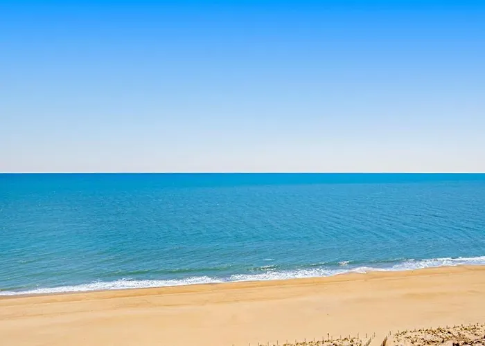 Stunning Ocean-front And Ocean-view With Pools And Sports Courts Holiday home *